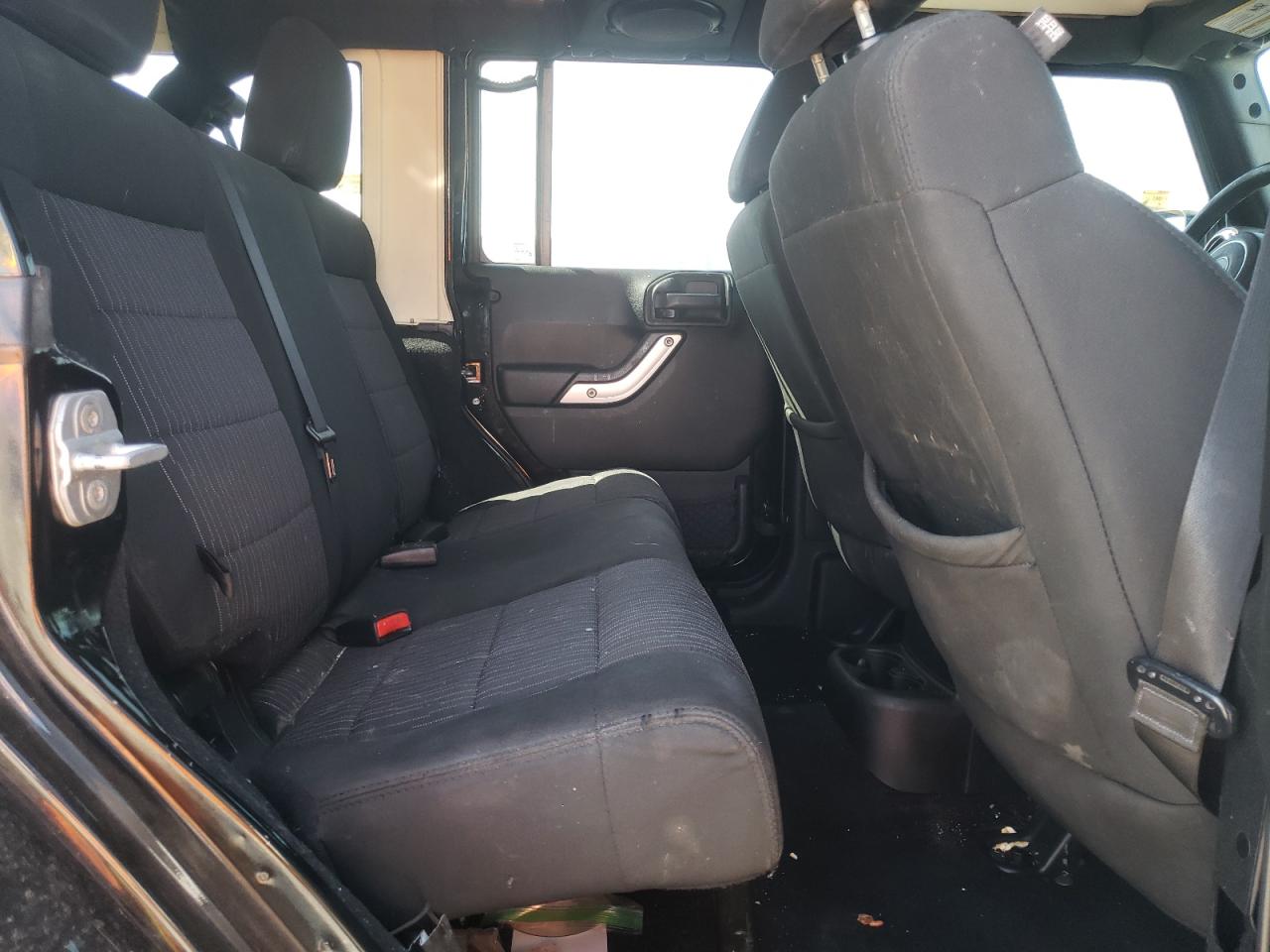 Photo 6 from auction – 2011 JEEP WRANGLER U with VIN 1J4HA5H12BL563296