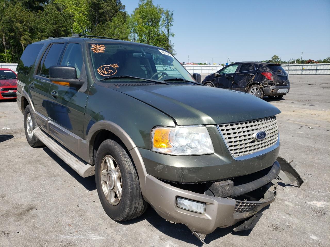 FORD EXPEDITION 2004 with VIN 1FMFU17L44LB33462 - Photo from auction