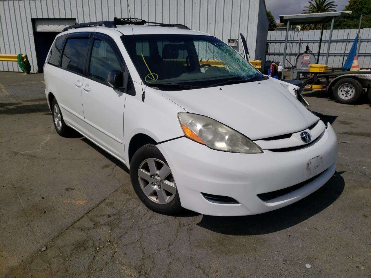 TOYOTA SIENNA VAN 2009 with VIN 5TDZK23C19S230398 - Photo from auction