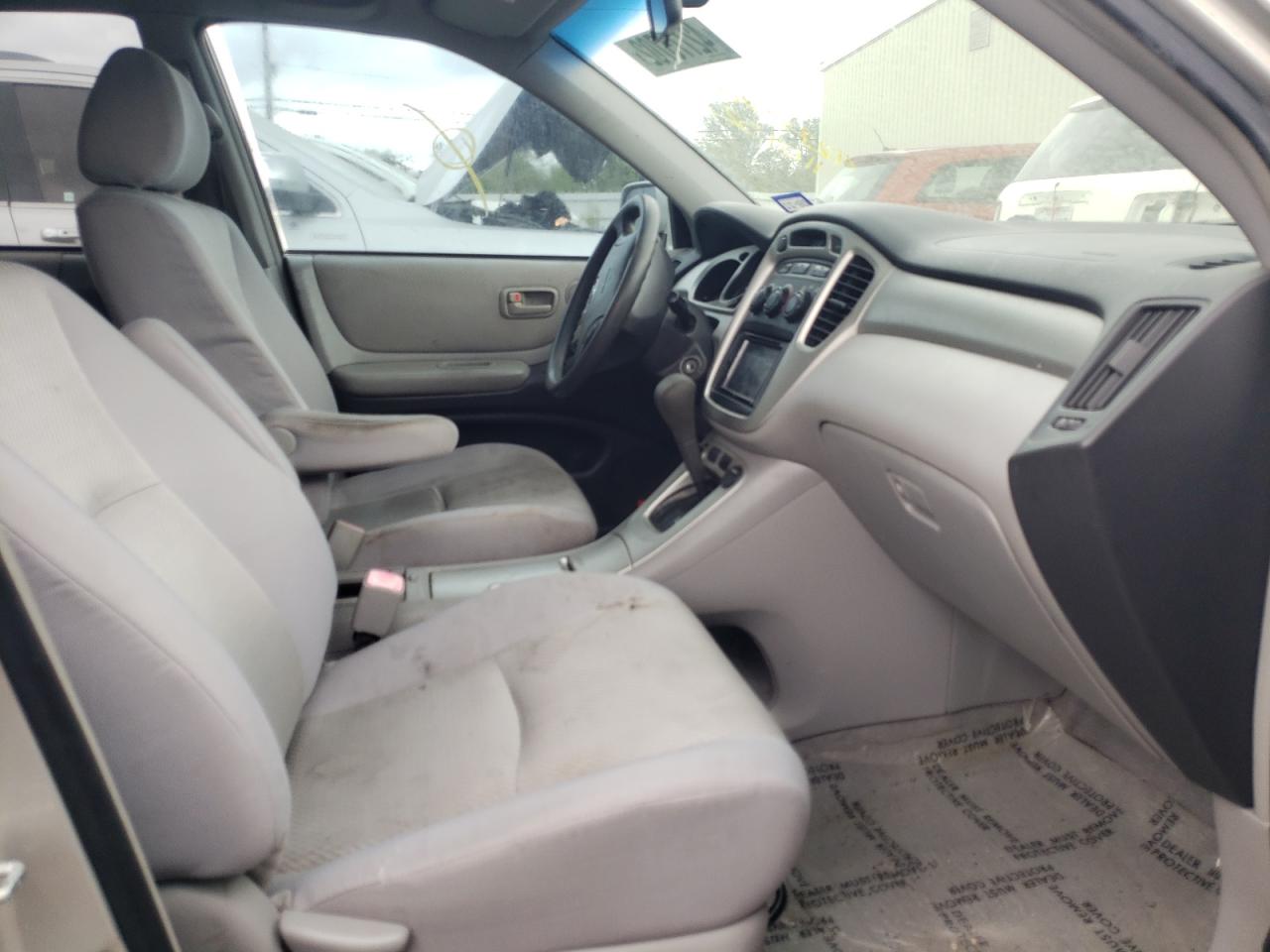 Photo 5 from auction – 2006 TOYOTA HIGHLANDER with VIN JTEGP21A060110452