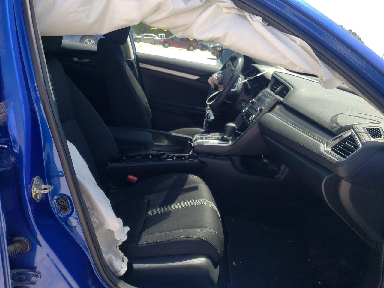 Photo 5 from auction – 2016 HONDA CIVIC LX with VIN 19XFC2F59GE076124
