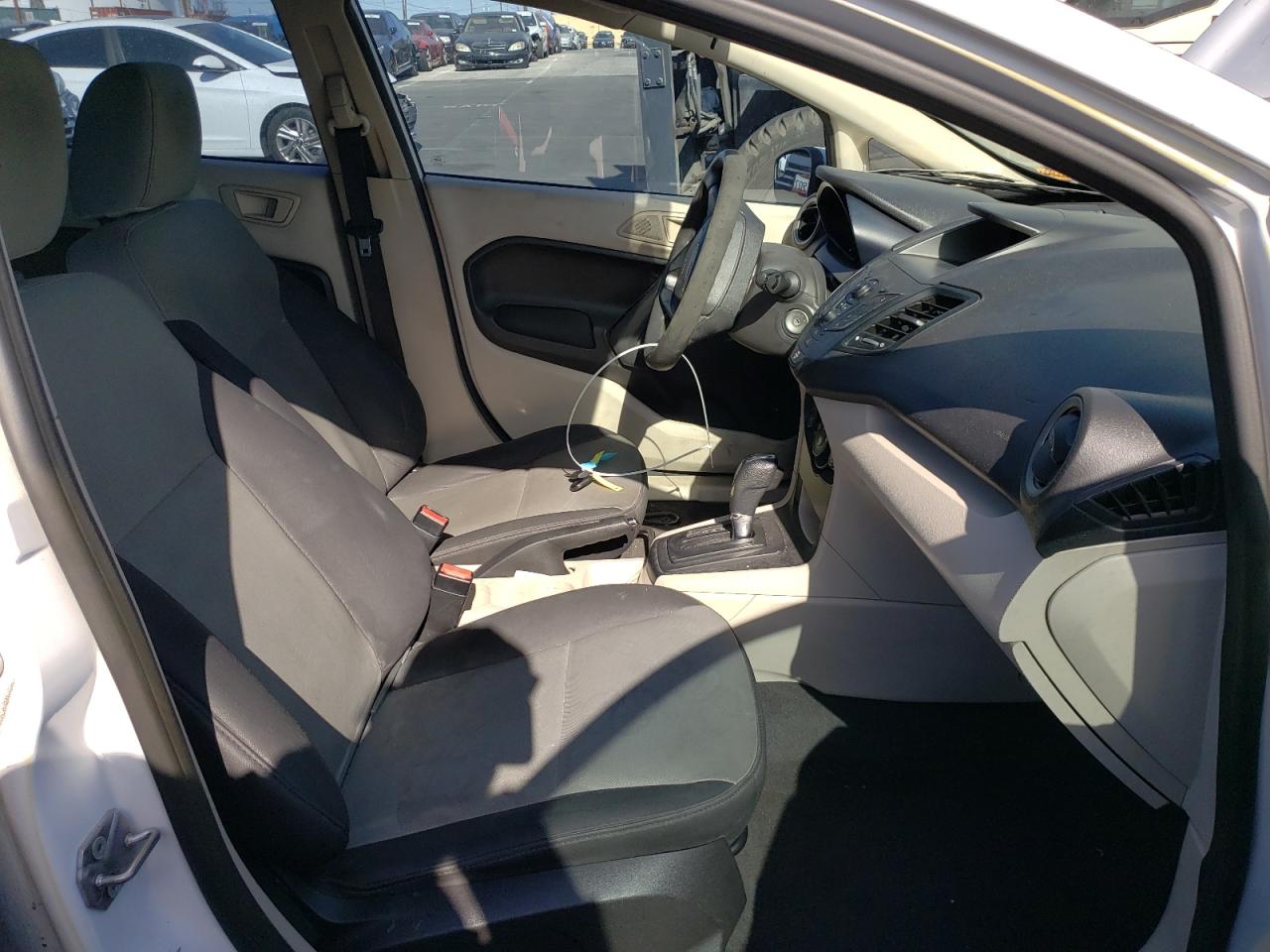 Photo 5 from auction – 2012 FORD FIESTA S with VIN 3FADP4AJ0CM129262