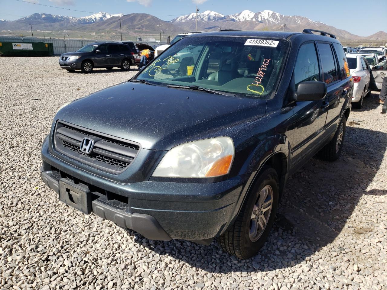 Photo 2 from auction – 2005 HONDA PILOT EXL with VIN 2HKYF18685H543042
