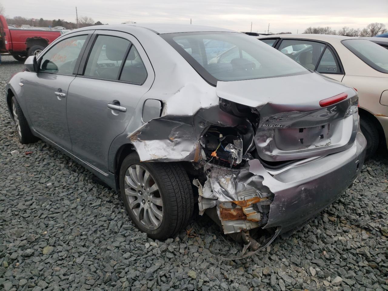 Photo 3 from auction – 2010 SUZUKI KIZASHI with VIN JS2RE9A3XA6101024