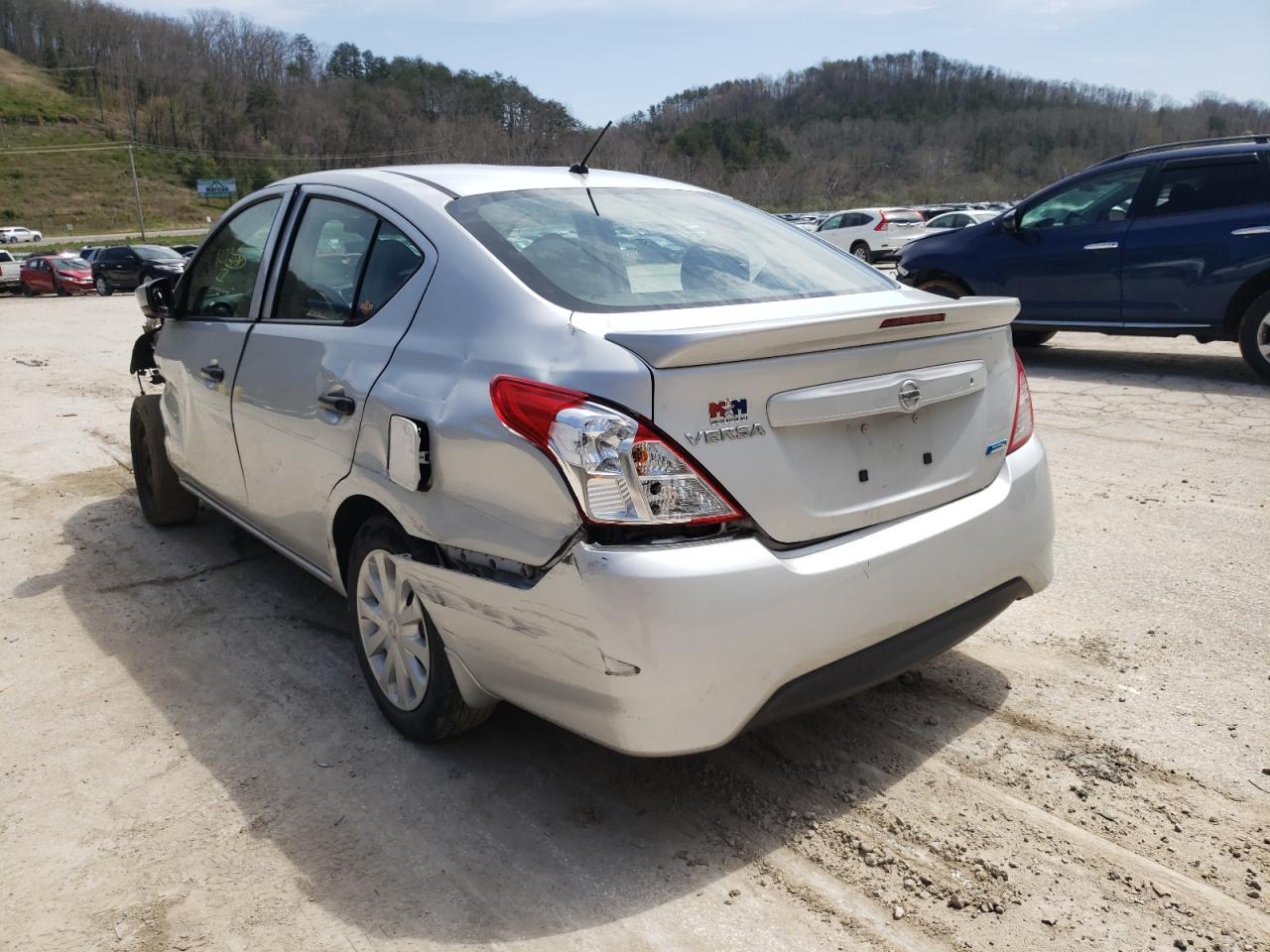 Photo 3 from auction – 2016 NISSAN VERSA S with VIN 3N1CN7AP5GL898601