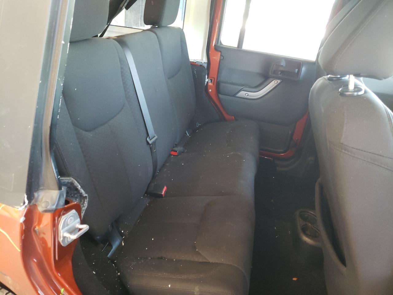 Photo 6 from auction – 2014 JEEP WRANGLER U with VIN 1C4BJWDG7EL269182