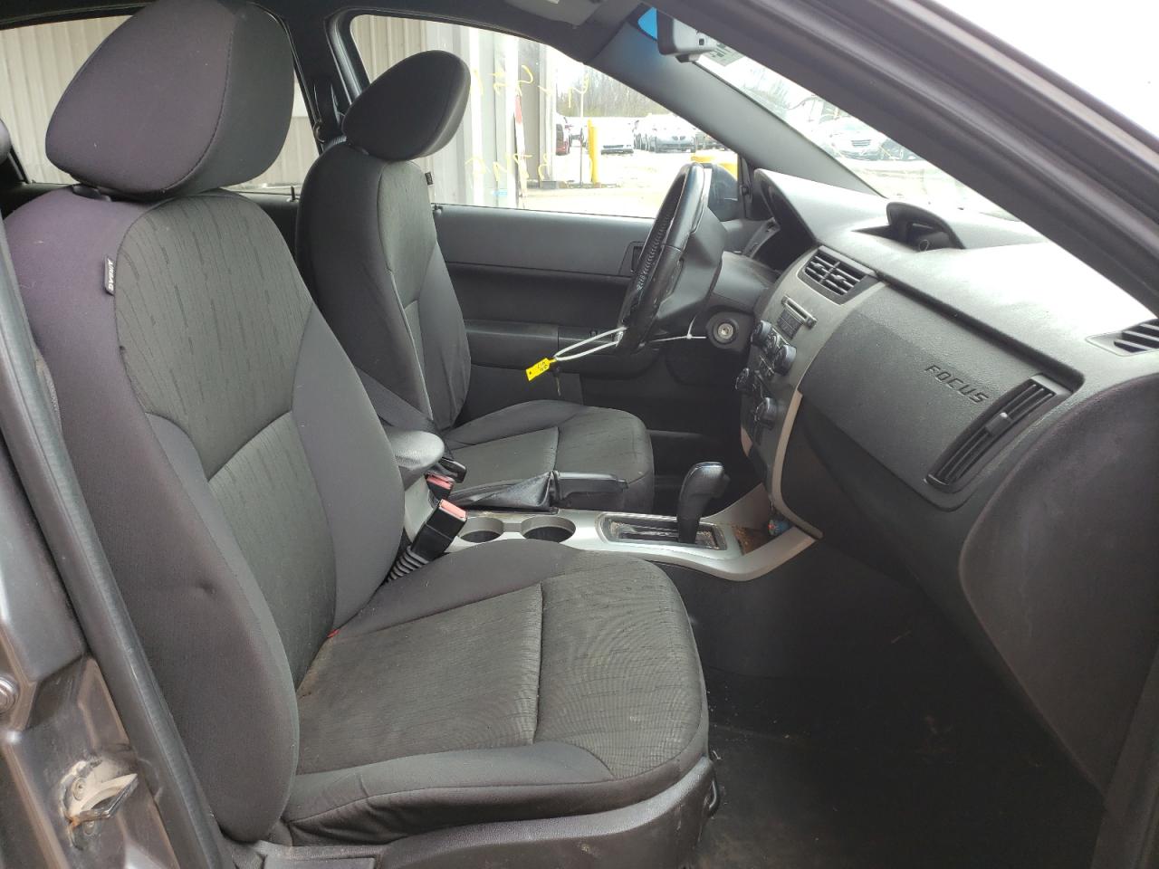 Photo 5 from auction – 2011 FORD FOCUS SE with VIN 1FAHP3FN9BW201775