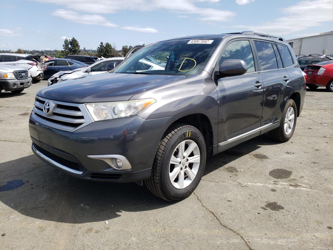 Photo 12 from auction – 2012 TOYOTA HIGHLANDER with VIN 5TDBK3EH7CS164916