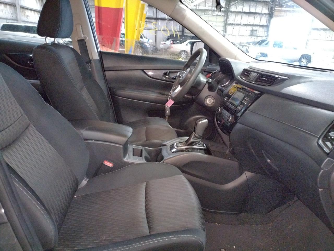 Photo 5 from auction – 2017 NISSAN ROGUE S with VIN KNMAT2MTXHP544553