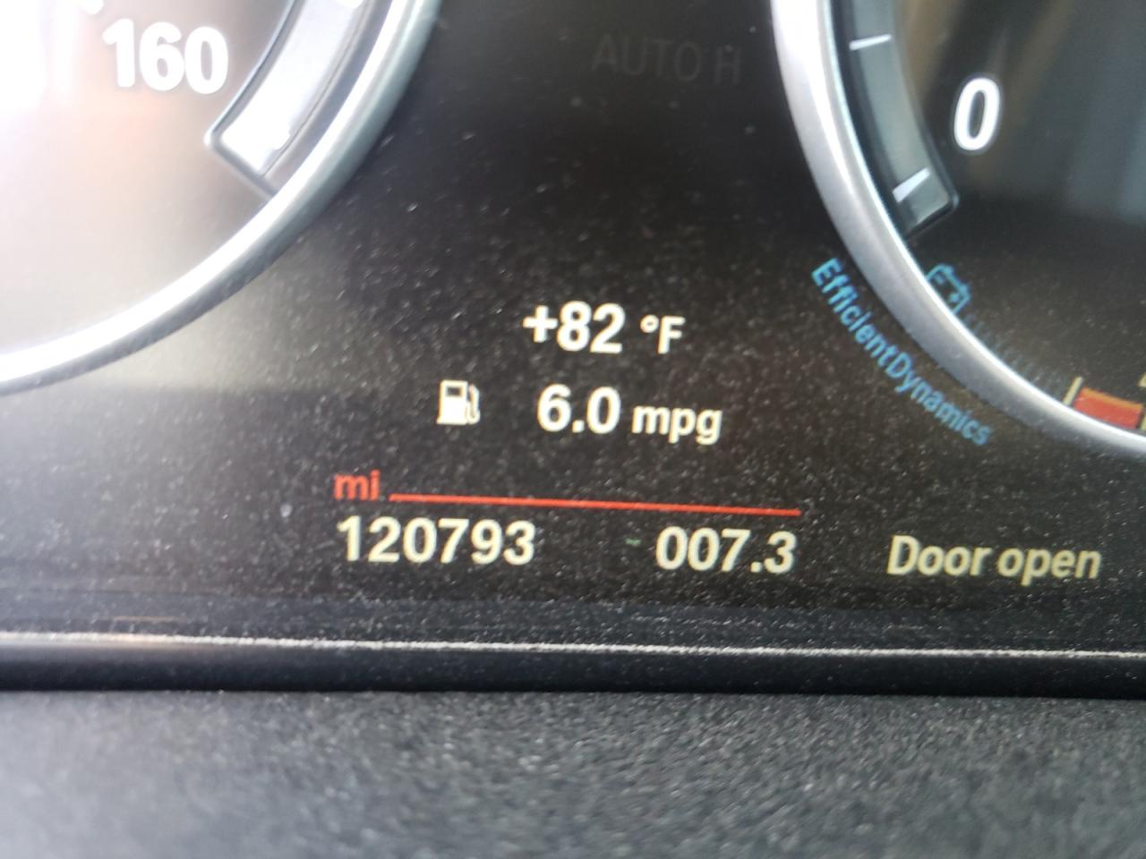 Photo 8 from auction – 2015 BMW X5 SDRIVE3 with VIN 5UXKR2C59F0H34938