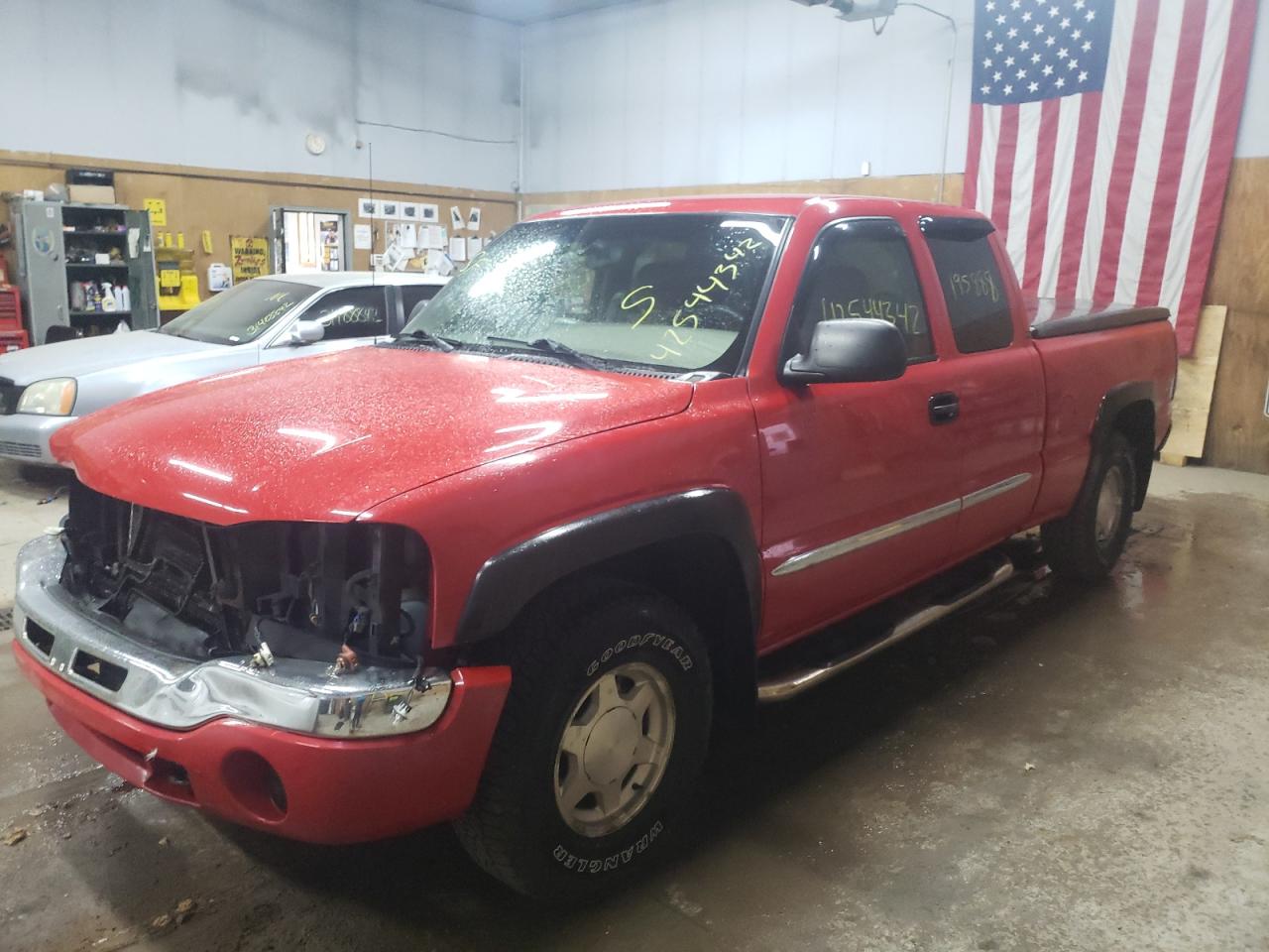 Photo 2 from auction – 2003 GMC NEW SIERRA with VIN 1GTEK19V03E235316
