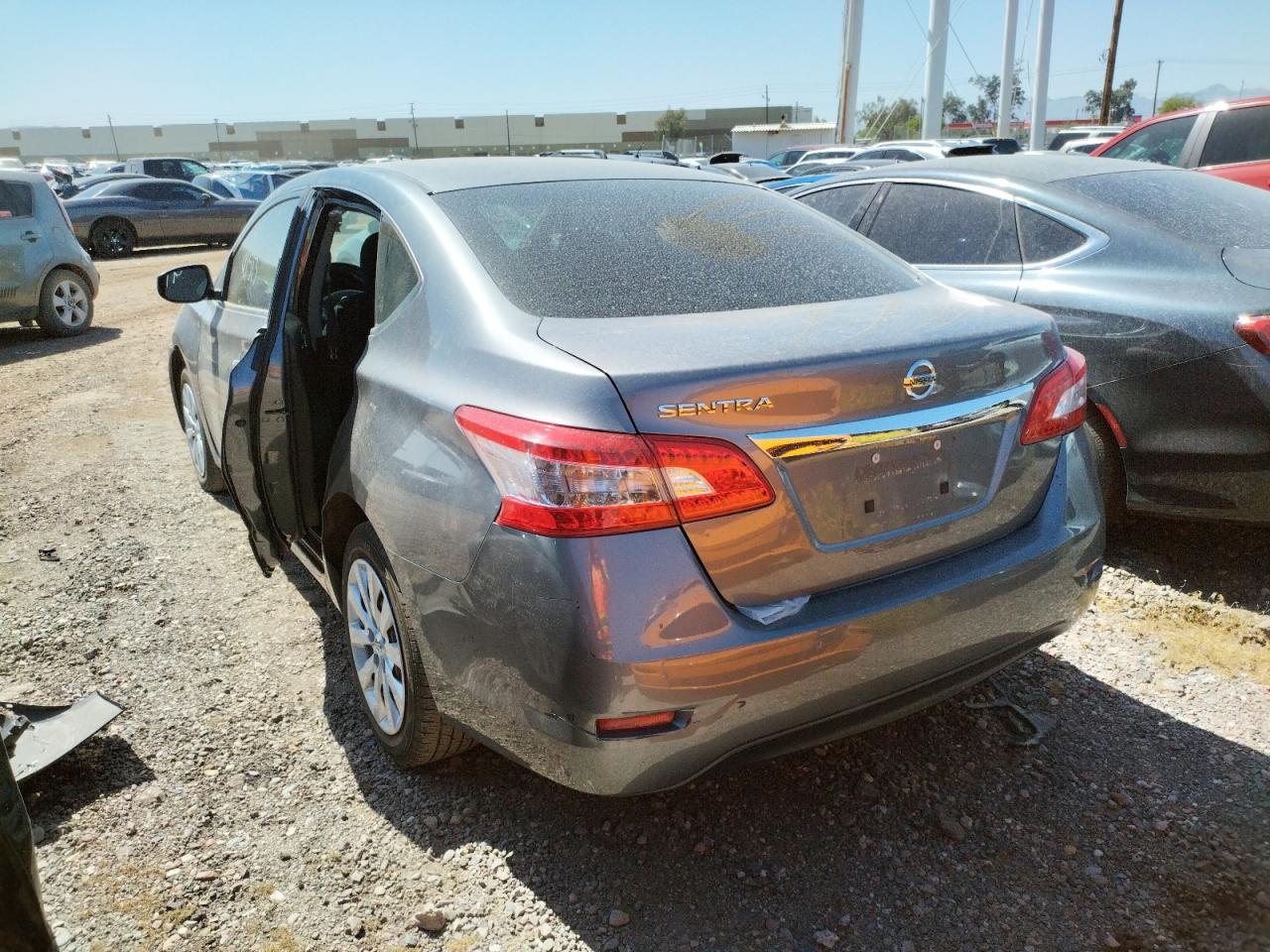 Photo 3 from auction – 2015 NISSAN SENTRA S with VIN 3N1AB7AP2FY363002