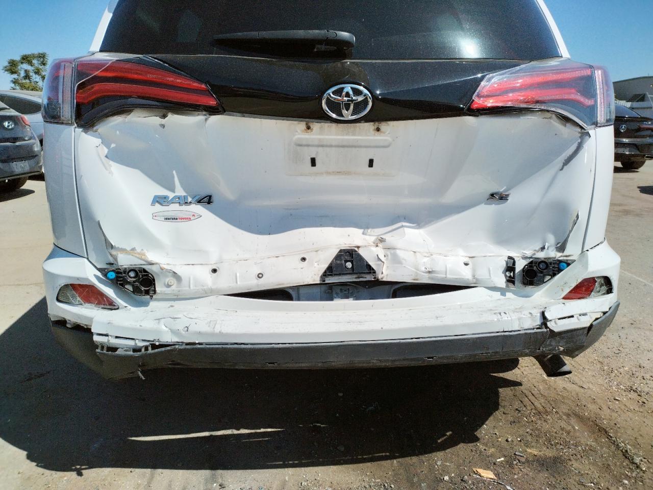 Photo 9 from auction – 2016 TOYOTA RAV4 SE with VIN 2T3NFREV9GW307959