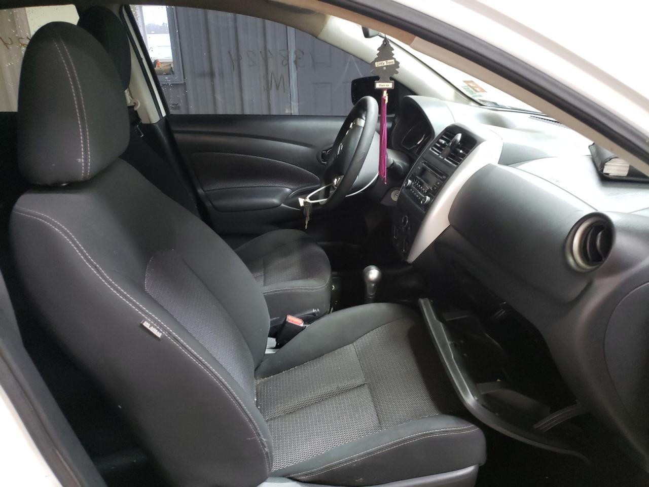 Photo 5 from auction – 2017 NISSAN VERSA S with VIN 3N1CN7AP6HL845116
