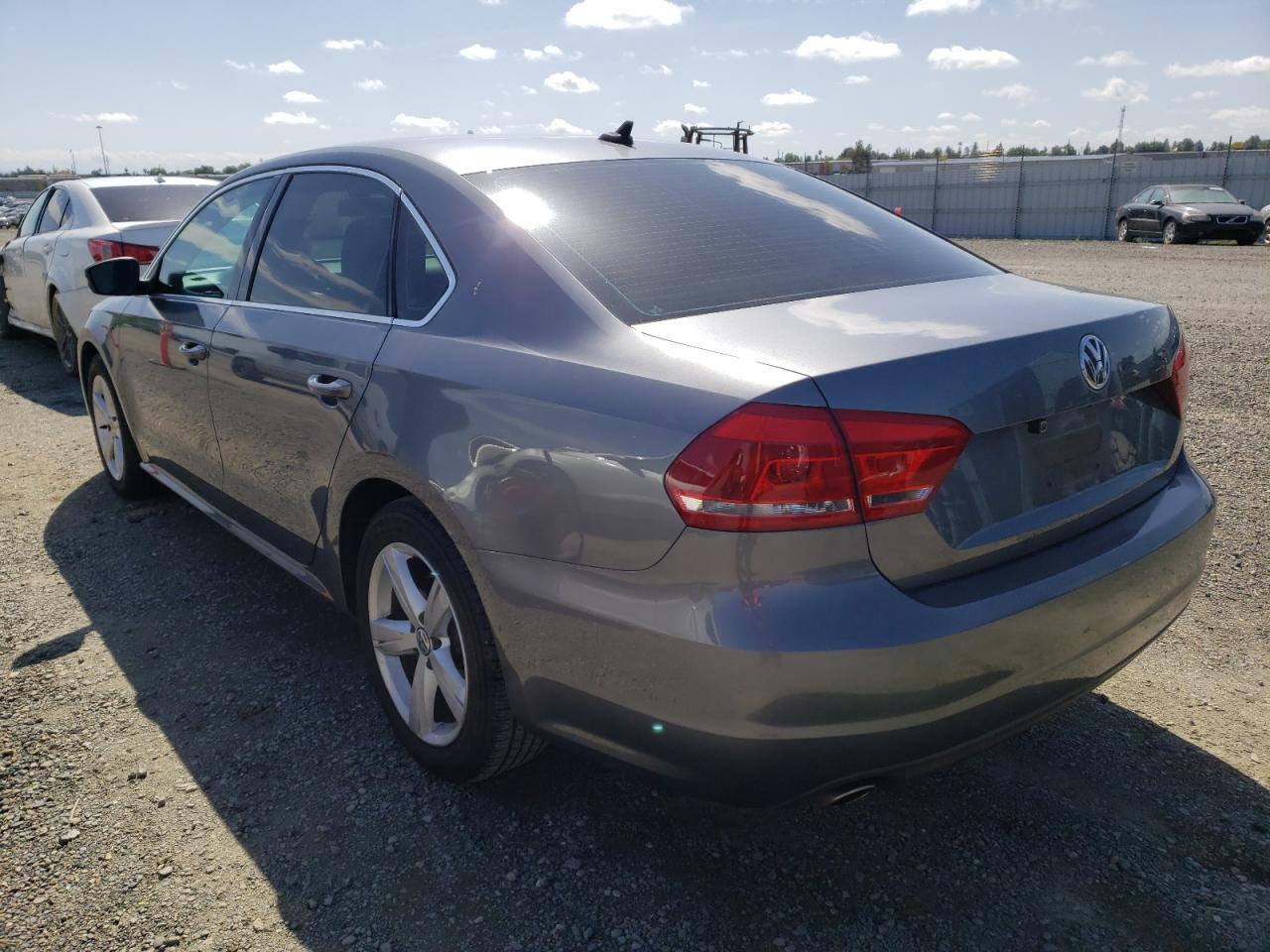 Photo 3 from auction – 2013 VOLKSWAGEN PASSAT SE with VIN 1VWBP7A38DC009309