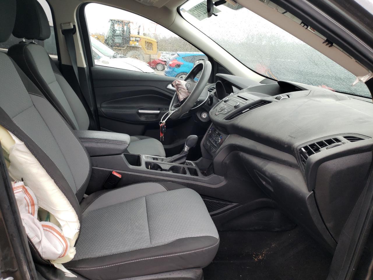 Photo 5 from auction – 2017 FORD ESCAPE SE with VIN 1FMCU0GD1HUE02958