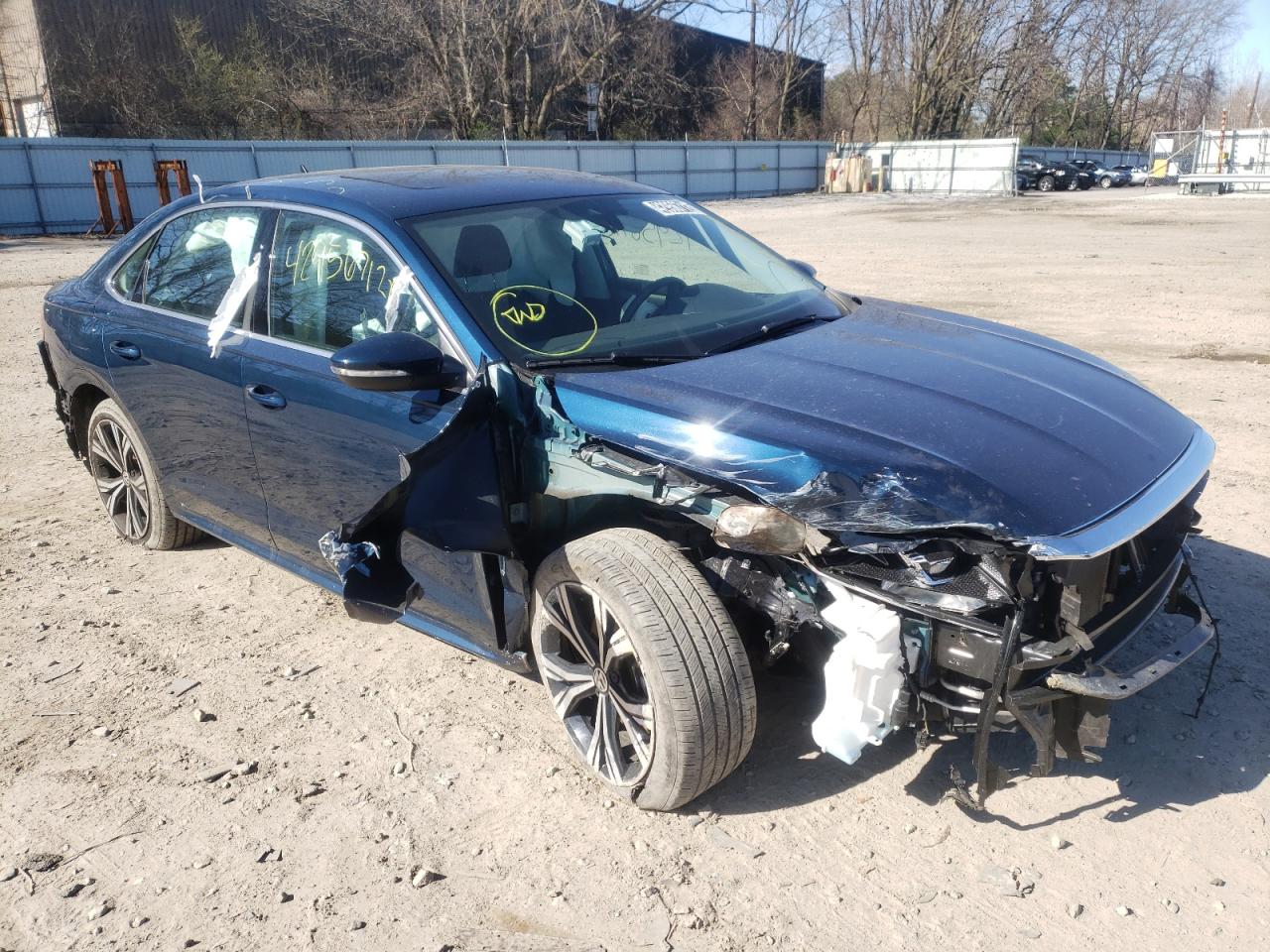 VOLKSWAGEN PASSAT SE 2021 with VIN 1VWSA7A32MC006486 - Photo from auction