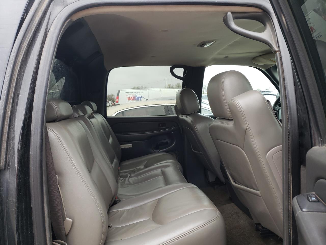 Photo 6 from auction – 2003 CHEVROLET AVALANCHE with VIN 3GNEK13TX3G113277