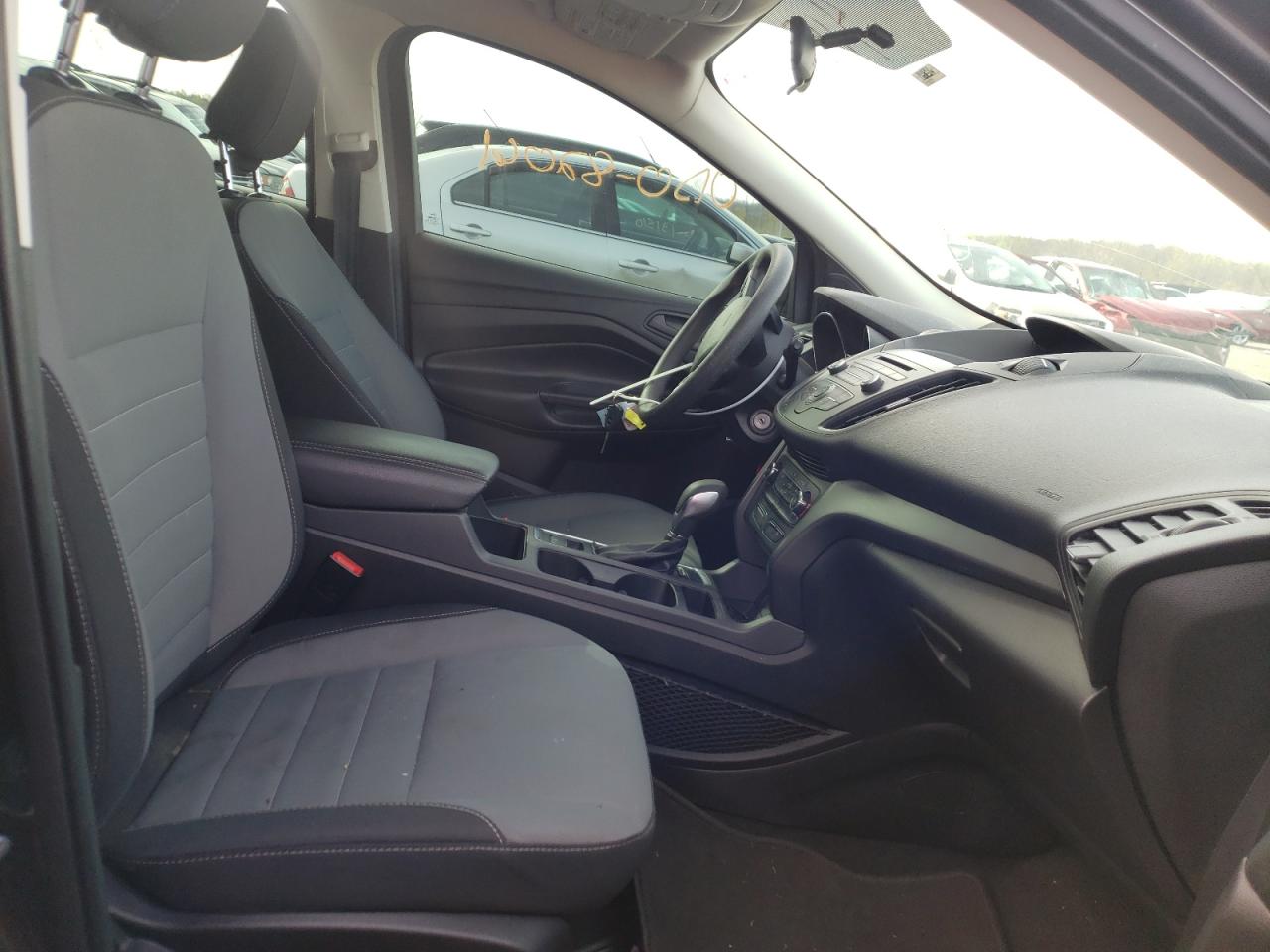 Photo 5 from auction – 2018 FORD ESCAPE S with VIN 1FMCU0F74JUB53881