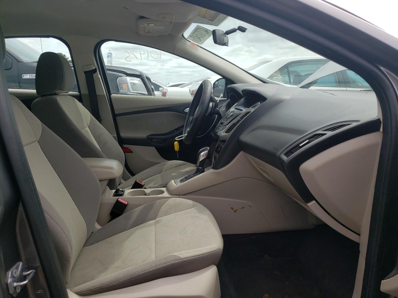Photo 5 from auction – 2013 FORD FOCUS SE with VIN 1FADP3F22DL174878