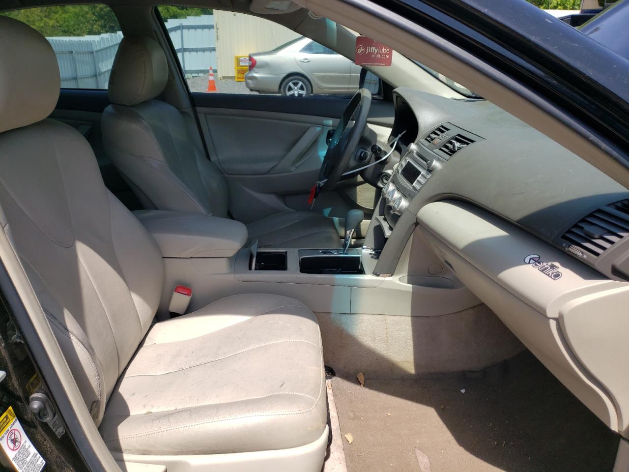 Photo 5 from auction – 2011 TOYOTA CAMRY BASE with VIN 4T1BF3EK9BU161098