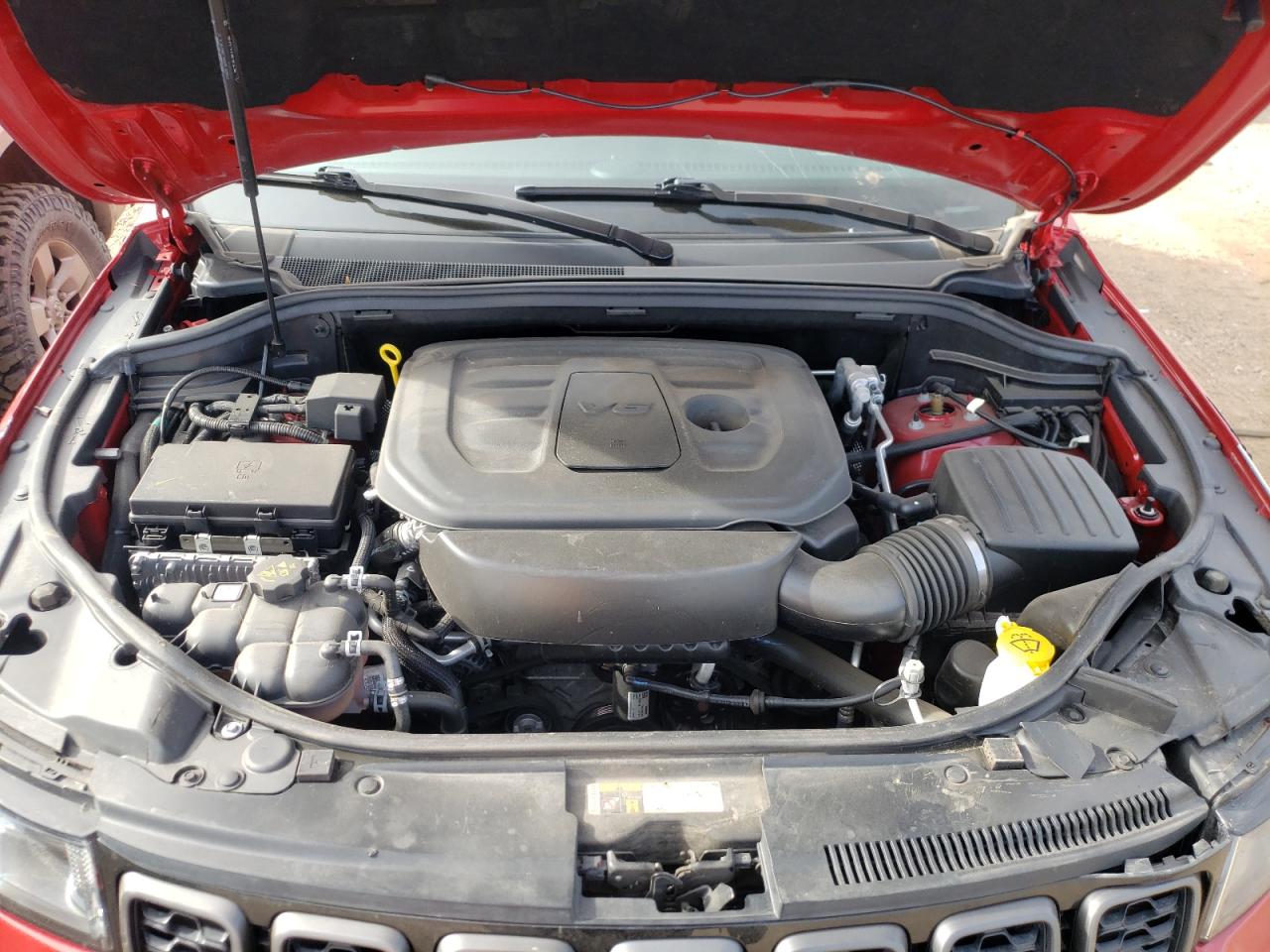 Photo 7 from auction – 2019 JEEP GRAND CHER with VIN 1C4RJFLG4KC726428