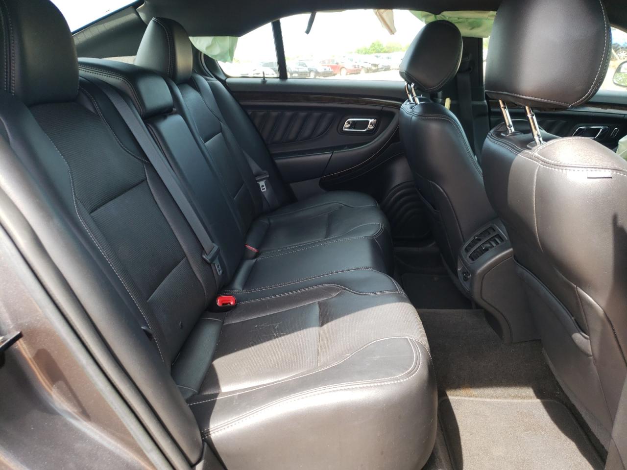 Photo 6 from auction – 2013 FORD TAURUS LIM with VIN 1FAHP2F85DG121049