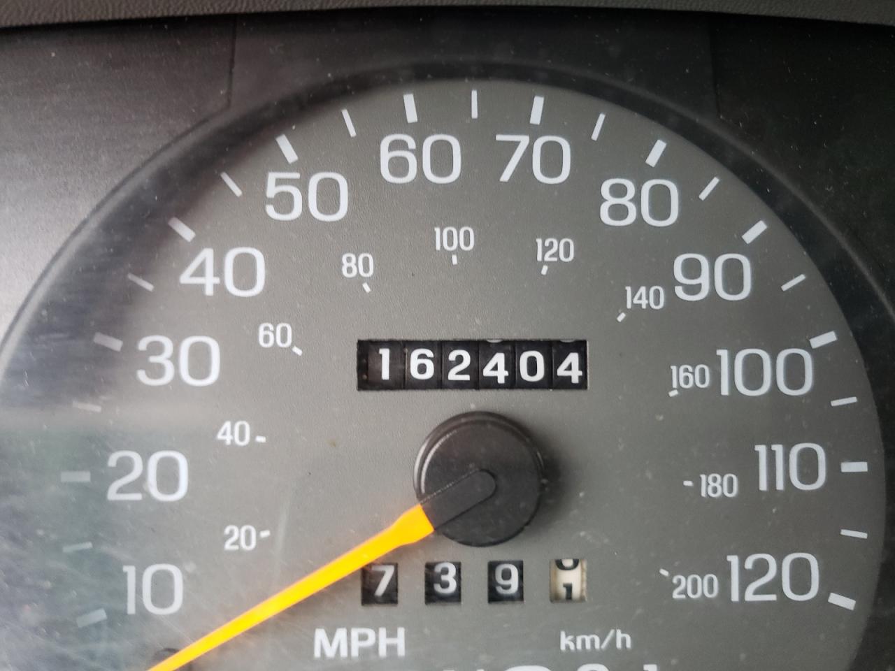 Photo 8 from auction – 1997 MERCURY GRAND MARQ with VIN 2MELM75W4VX675008