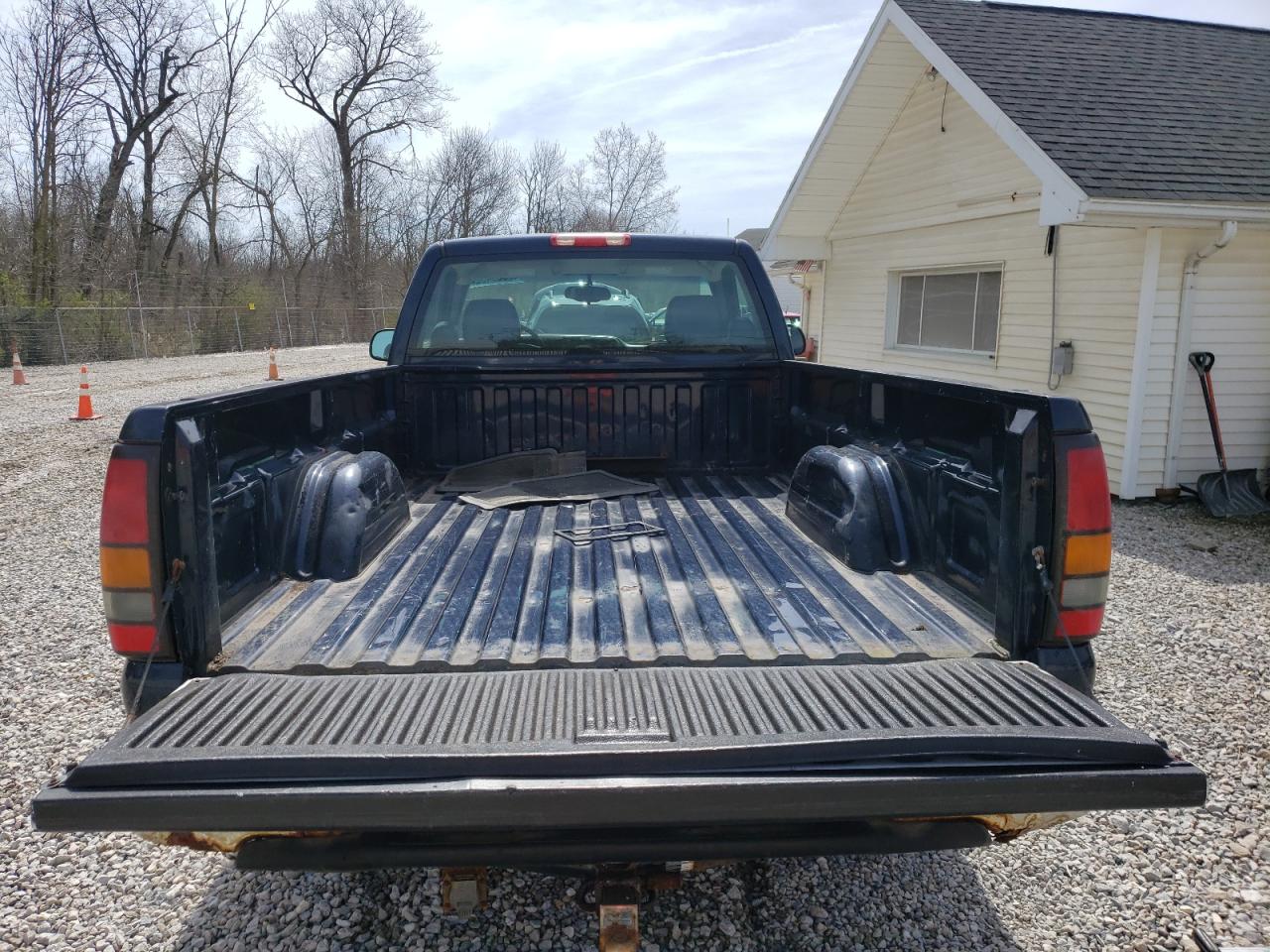 Photo 6 from auction – 2006 GMC NEW SIERRA with VIN 3GTEC14X86G261469