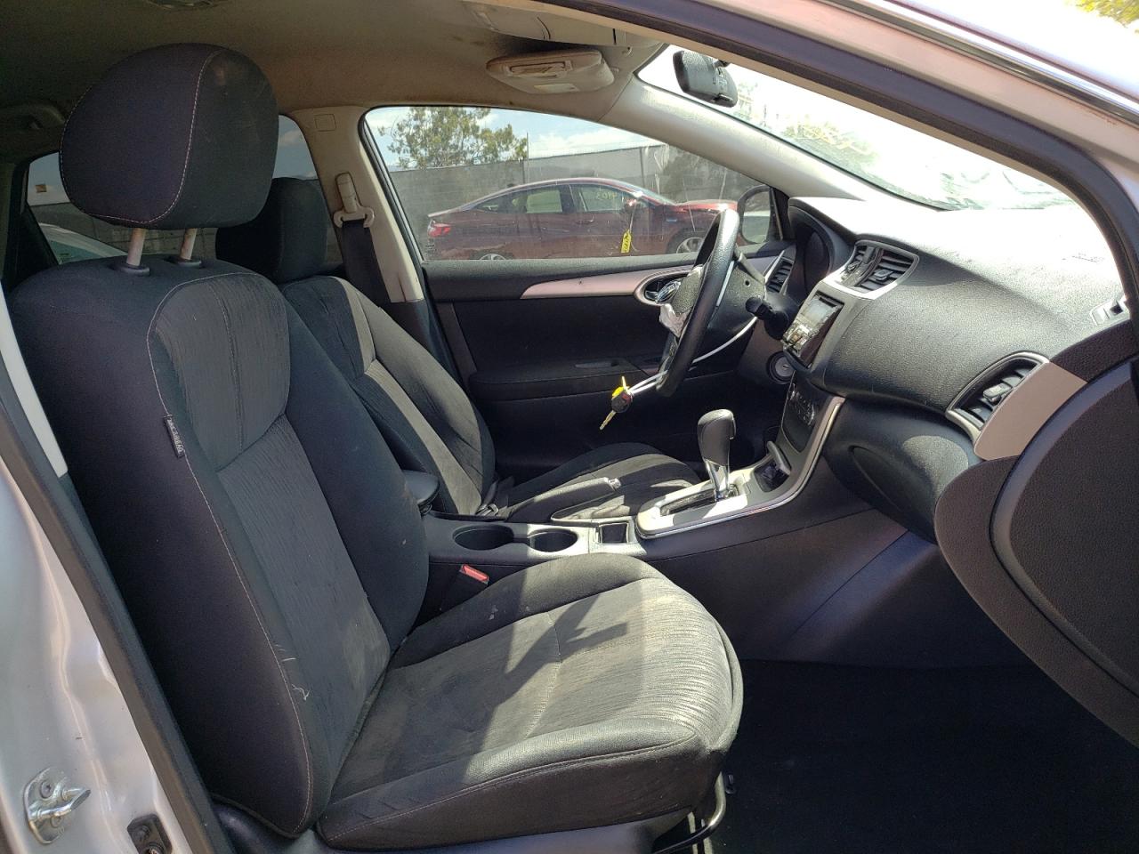 Photo 5 from auction – 2014 NISSAN SENTRA S with VIN 3N1AB7AP1EY212991