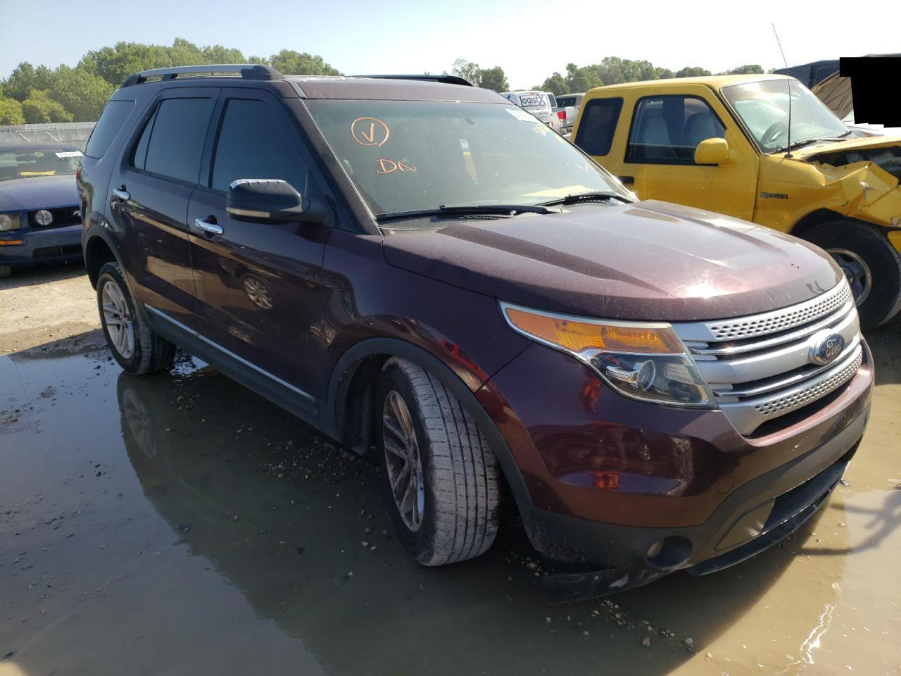 FORD EXPLORER X 2011 with VIN 1FMHK8D82BGA71105 - Photo from auction