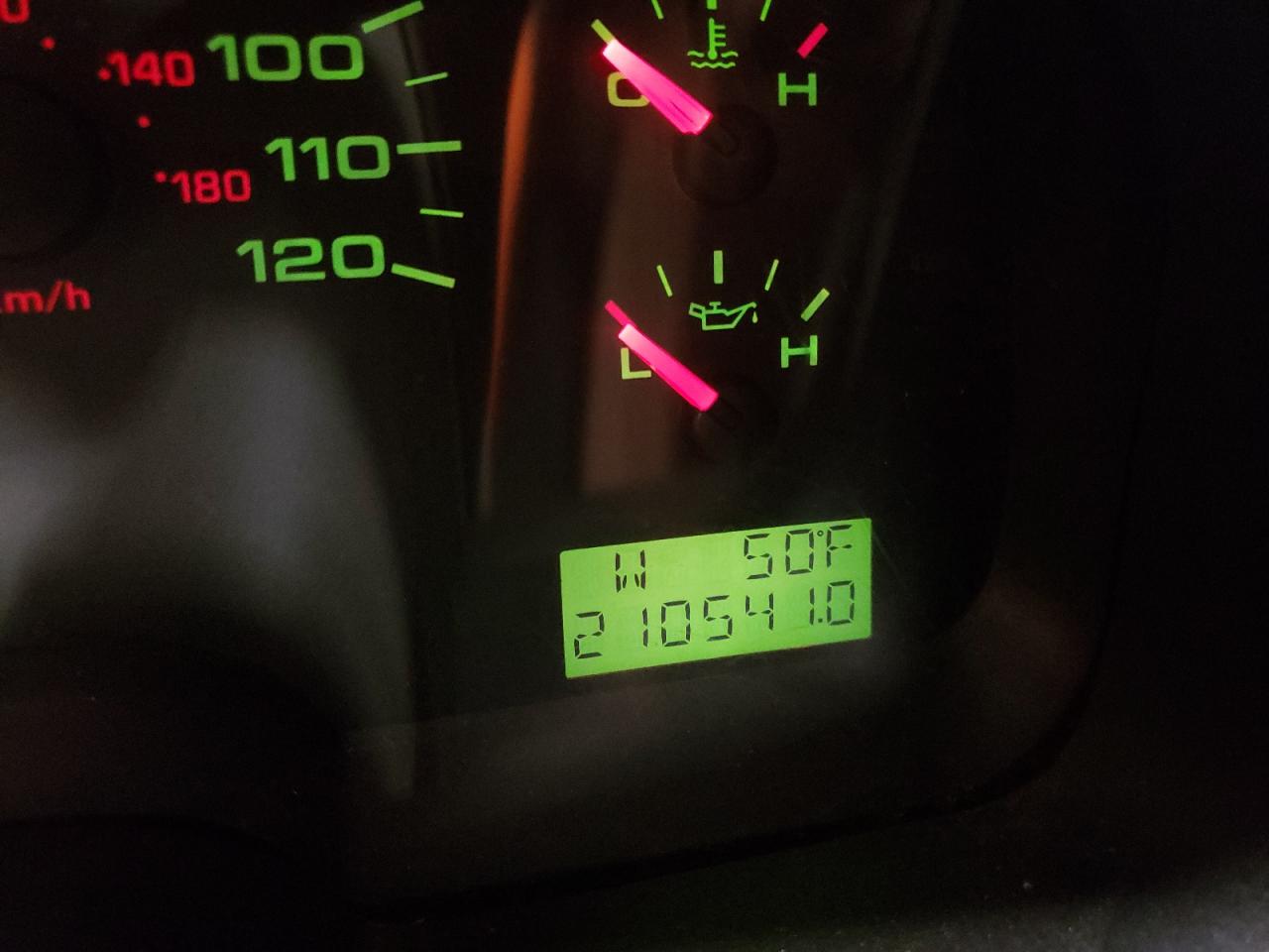 Photo 8 from auction – 2004 FORD F150 with VIN 1FTRF12W04NB57226