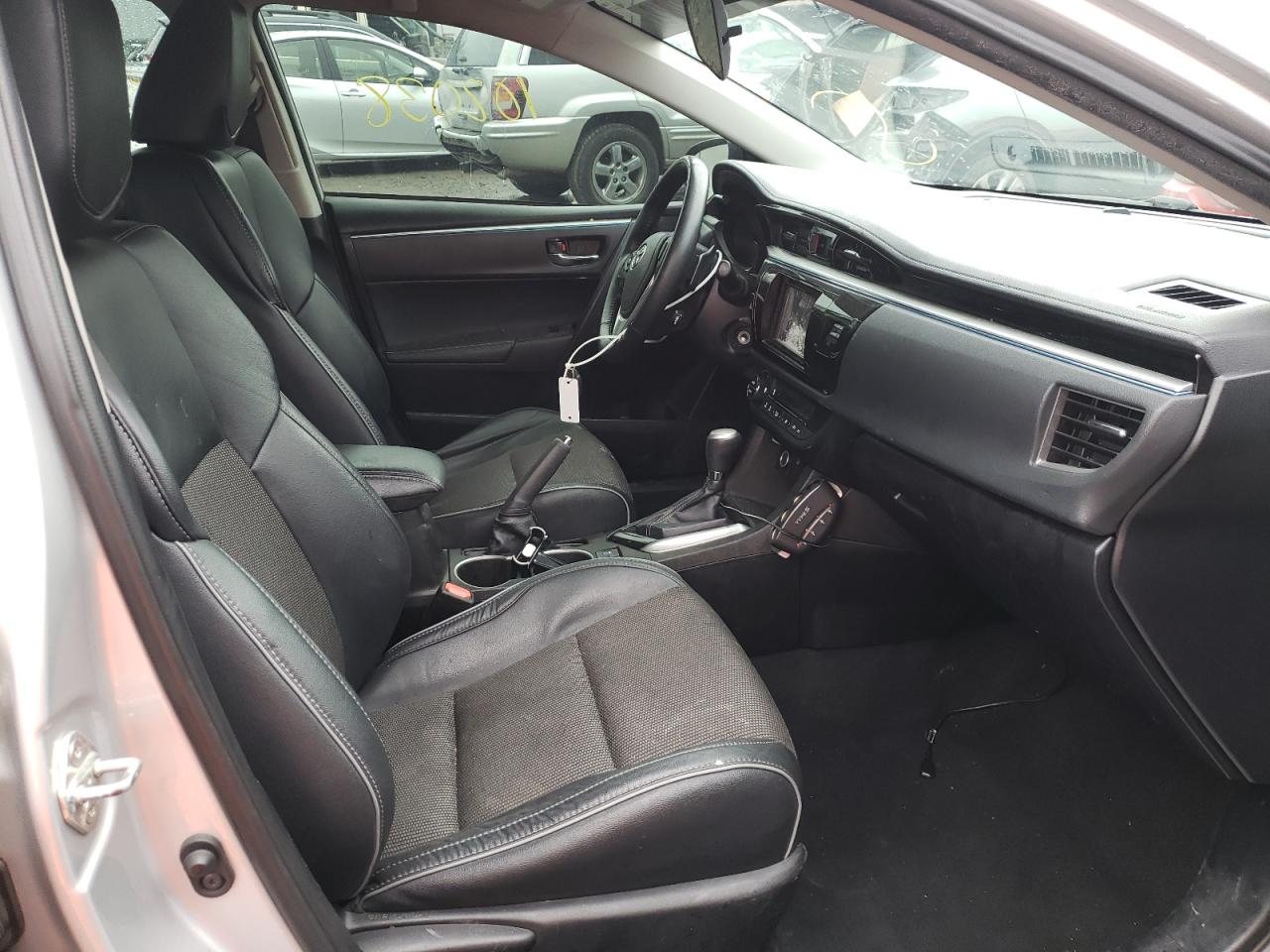 Zdjęcie 5 z aukcji – 2014 TOYOTA COROLLA L z VIN 5YFBURHEXEP130270