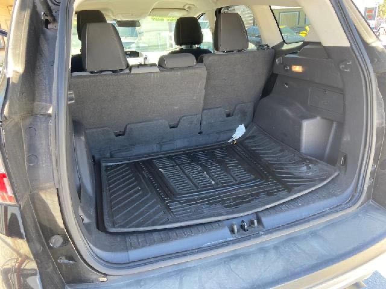 Photo 9 from auction – 2017 FORD ESCAPE SE with VIN 1FMCU9G98HUE75759