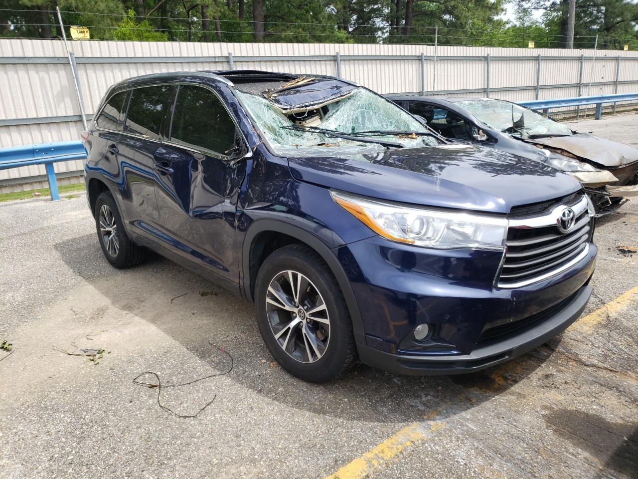 TOYOTA HIGHLANDER 2016 with VIN 5TDKKRFH3GS167142 - Photo from auction