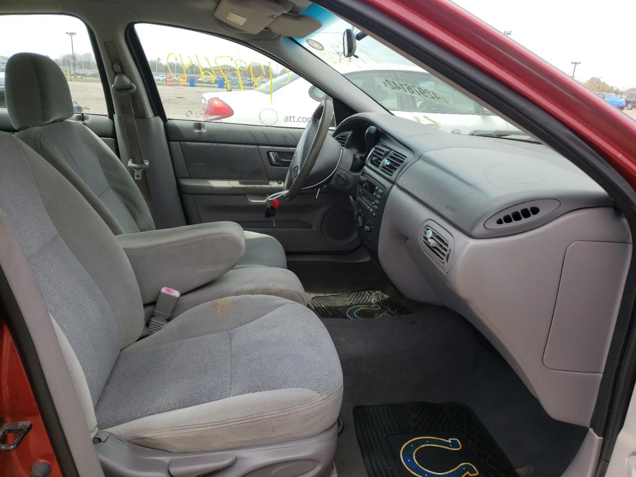 Photo 5 from auction – 2001 FORD TAURUS SES with VIN 1FAFP55U11G171708