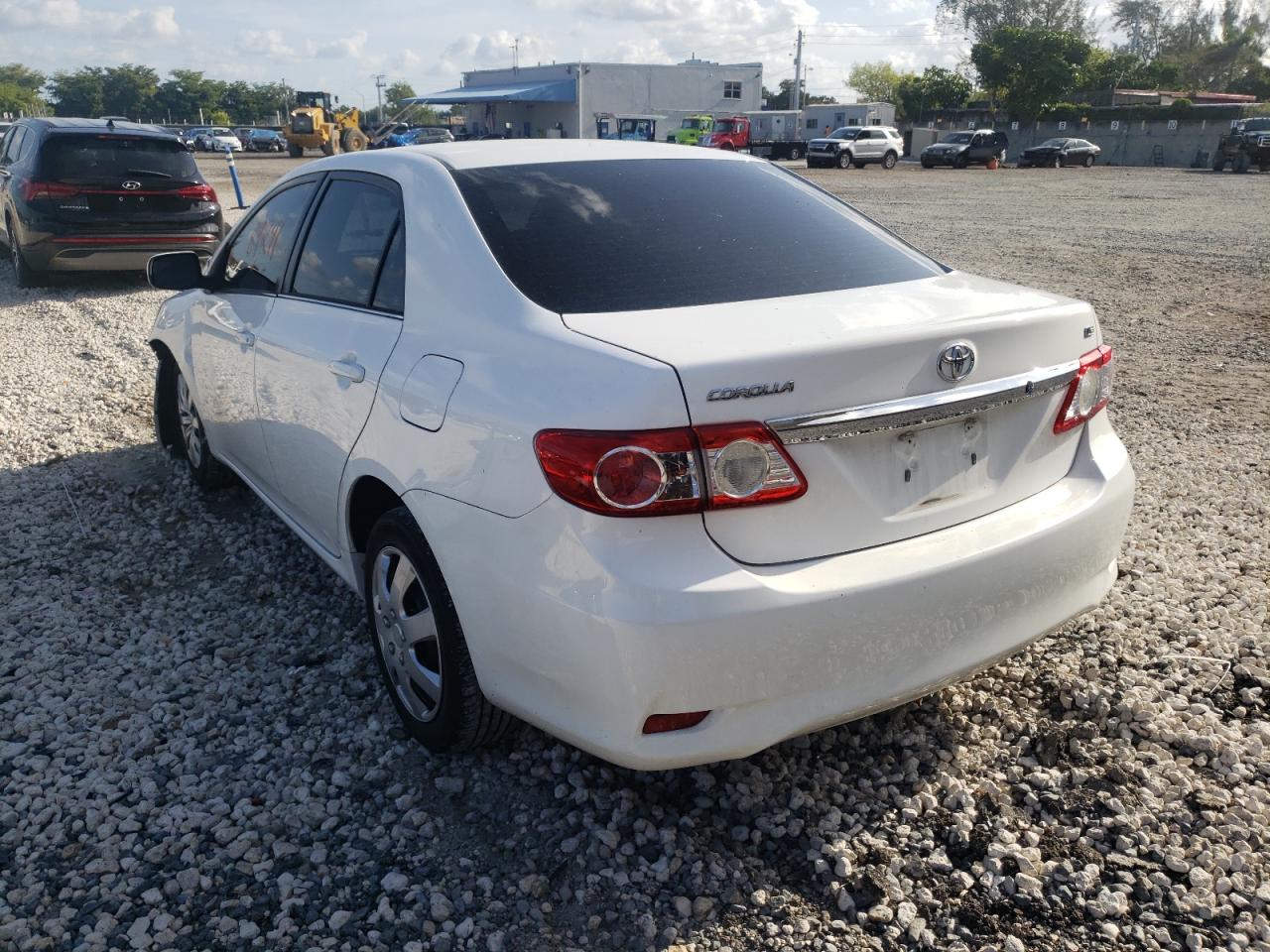 Фото 3 с аукциона – 2013 TOYOTA COROLLA BA с VIN 5YFBU4EE2DP170607