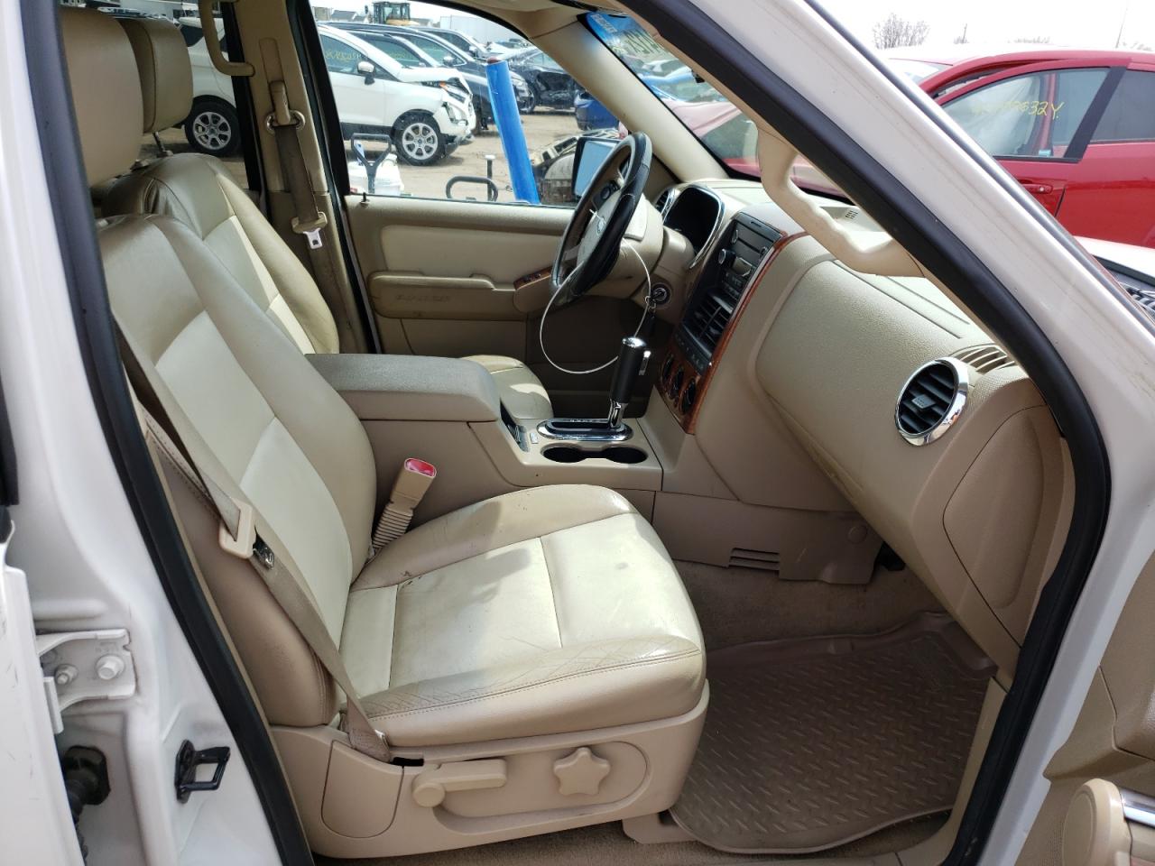 Photo 5 from auction – 2008 FORD EXPLORER E with VIN 1FMEU74E98UA40215