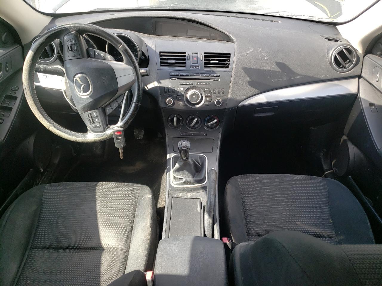 Photo 9 from auction – 2012 MAZDA 3 I with VIN JM1BL1L88C1562511