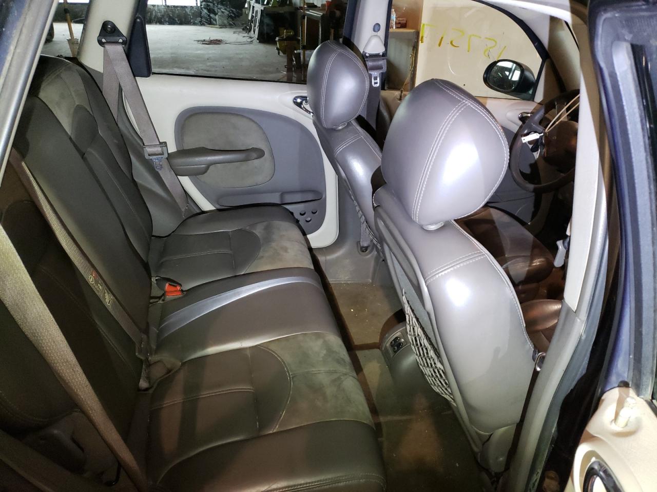 Photo 6 from auction – 2002 CHRYSLER PT CRUISER with VIN 3C8FY68B62T359546