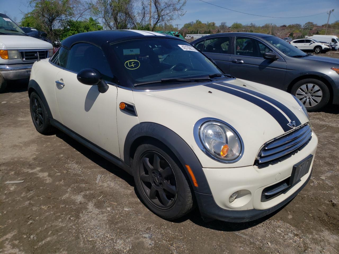 MINI COOPER COU 2013 with VIN WMWSX1C53DT300425 - Photo from auction
