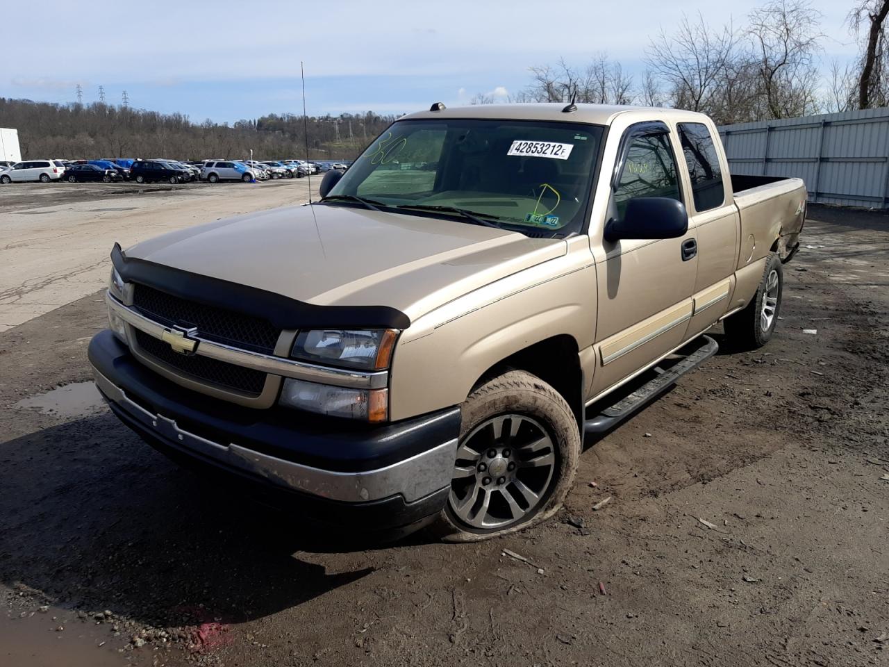 Photo 2 from auction – 2005 CHEVROLET SILVERADO with VIN 2GCEK19BX51162160