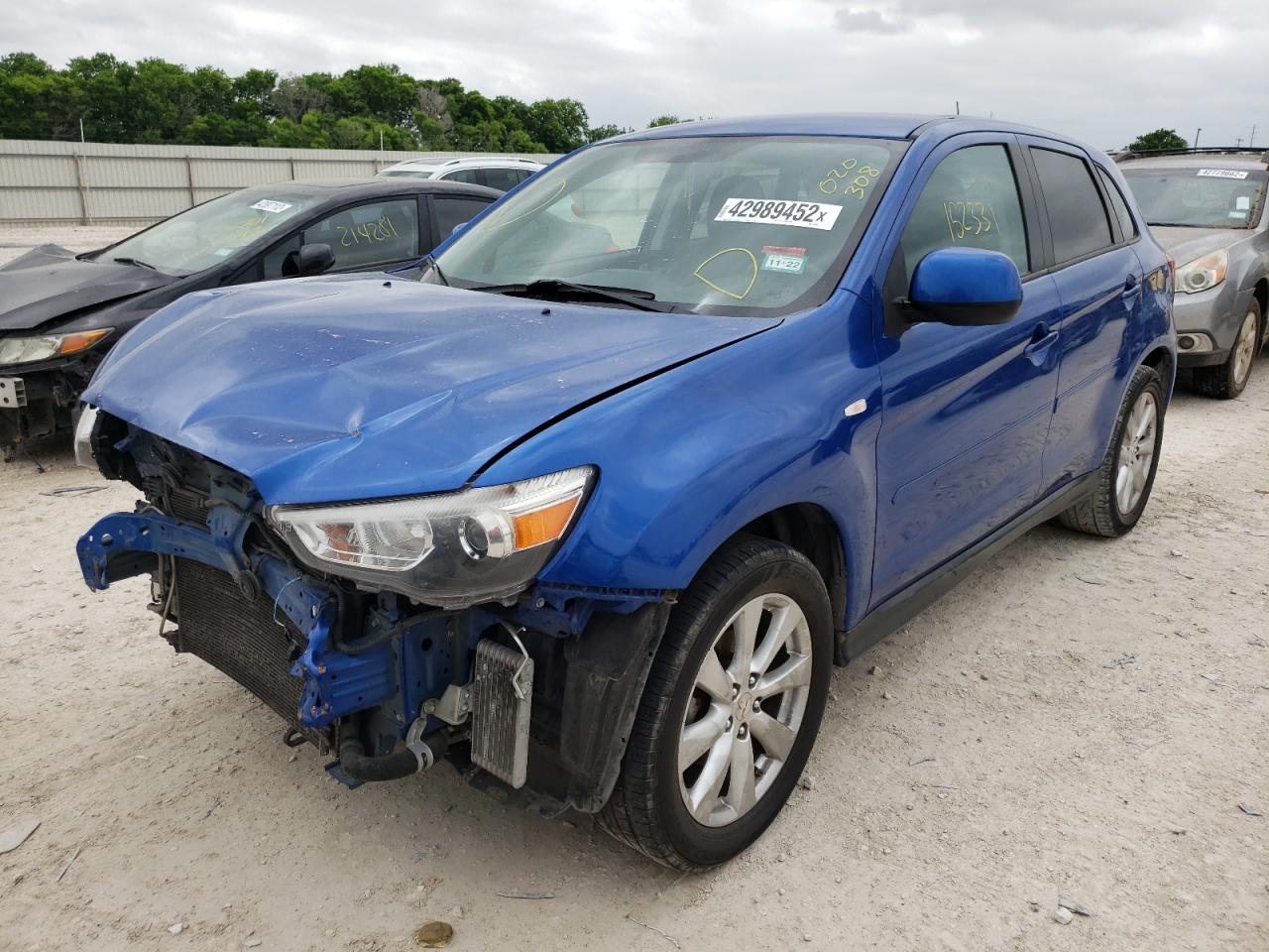 Foto 2 de la subasta – 2015 MITSUBISHI OUTLANDER con VIN 4A4AP3AU6FE020308
