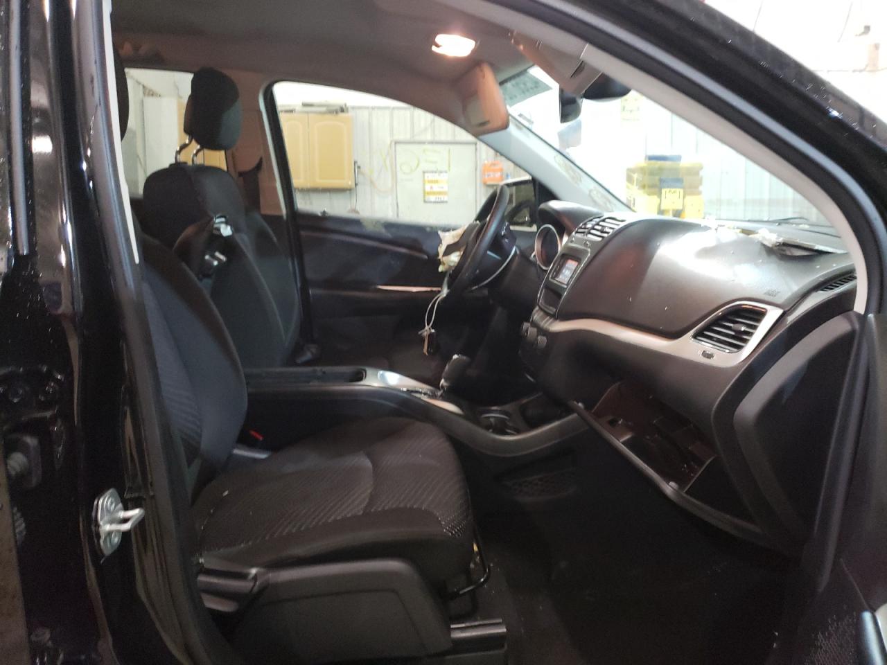 Photo 5 from auction – 2020 DODGE JOURNEY SE with VIN 3C4PDCAB5LT253956
