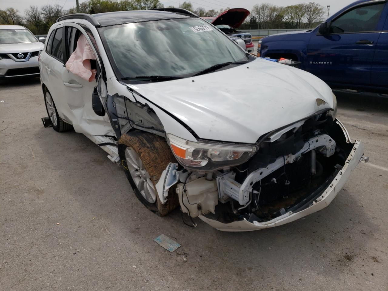 MITSUBISHI OUTLANDER 2011 with VIN JA4AR4AU7BZ010083 - Photo from auction