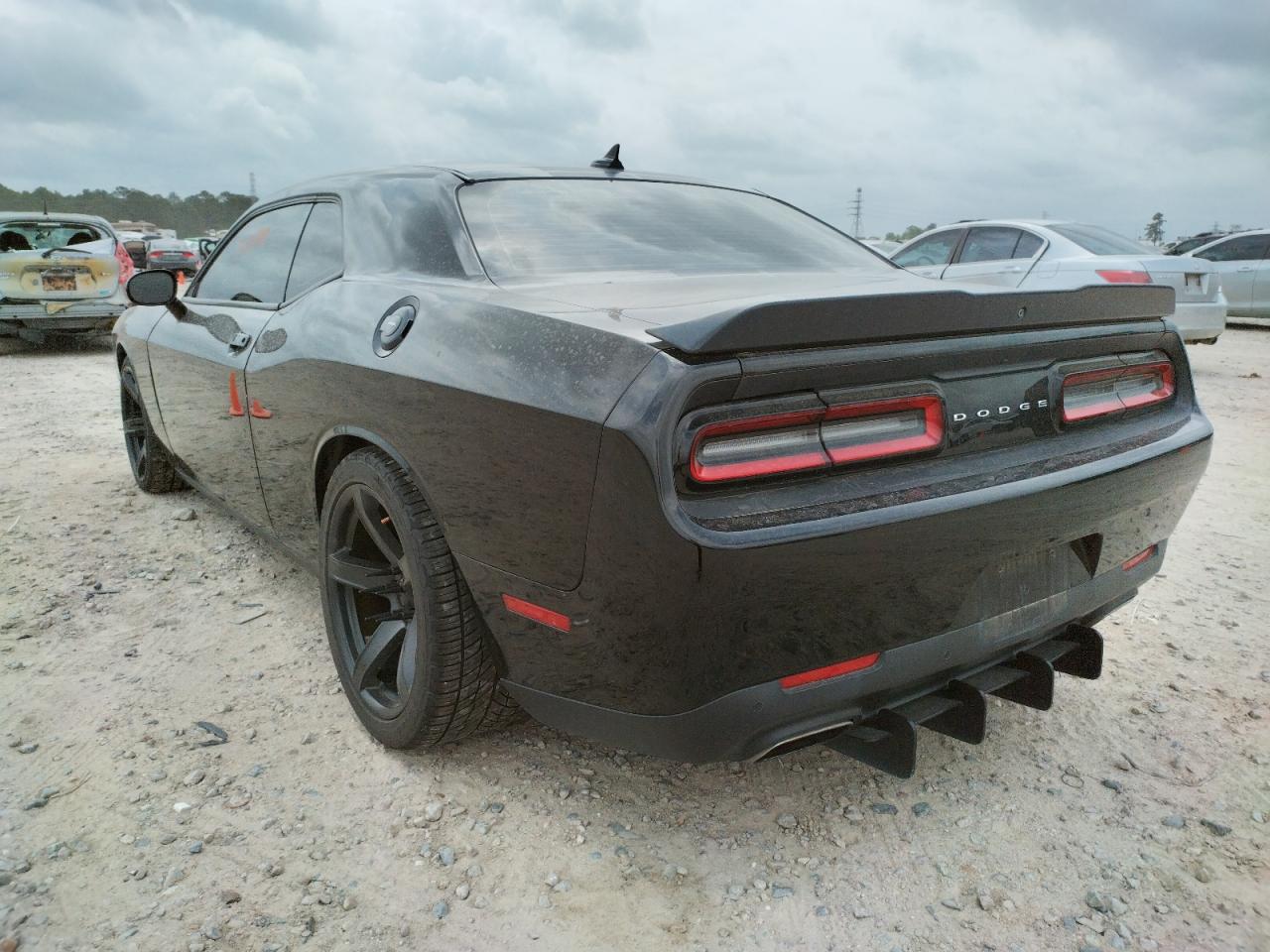 Photo 3 from auction – 2016 DODGE CHALLENGER with VIN 2C3CDZAG9GH142889