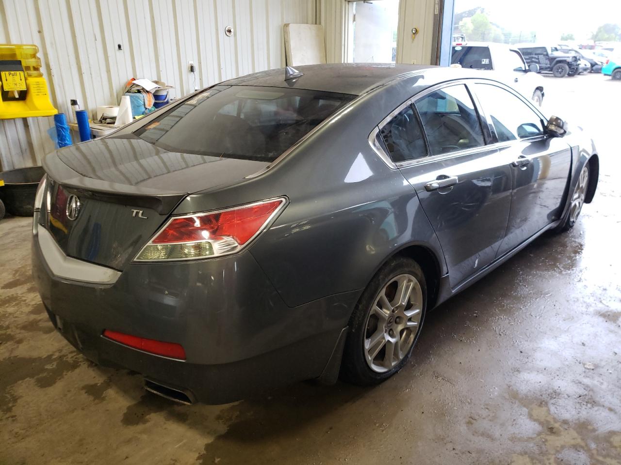 Photo 4 from auction – 2009 ACURA TL with VIN 19UUA86599A011877