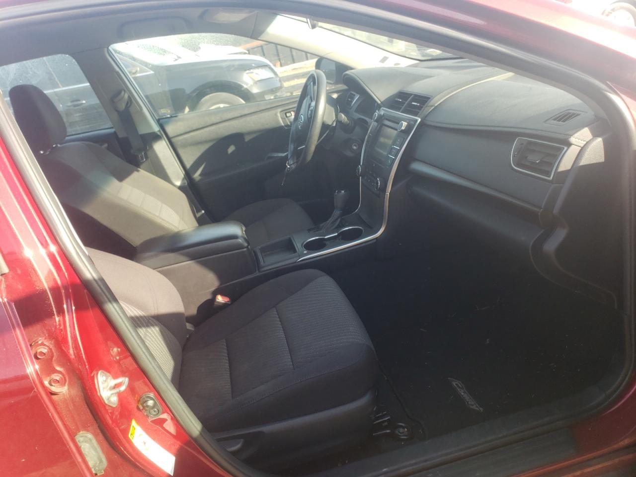 Photo 5 from auction – 2016 TOYOTA CAMRY LE with VIN 4T1BF1FK0GU517688