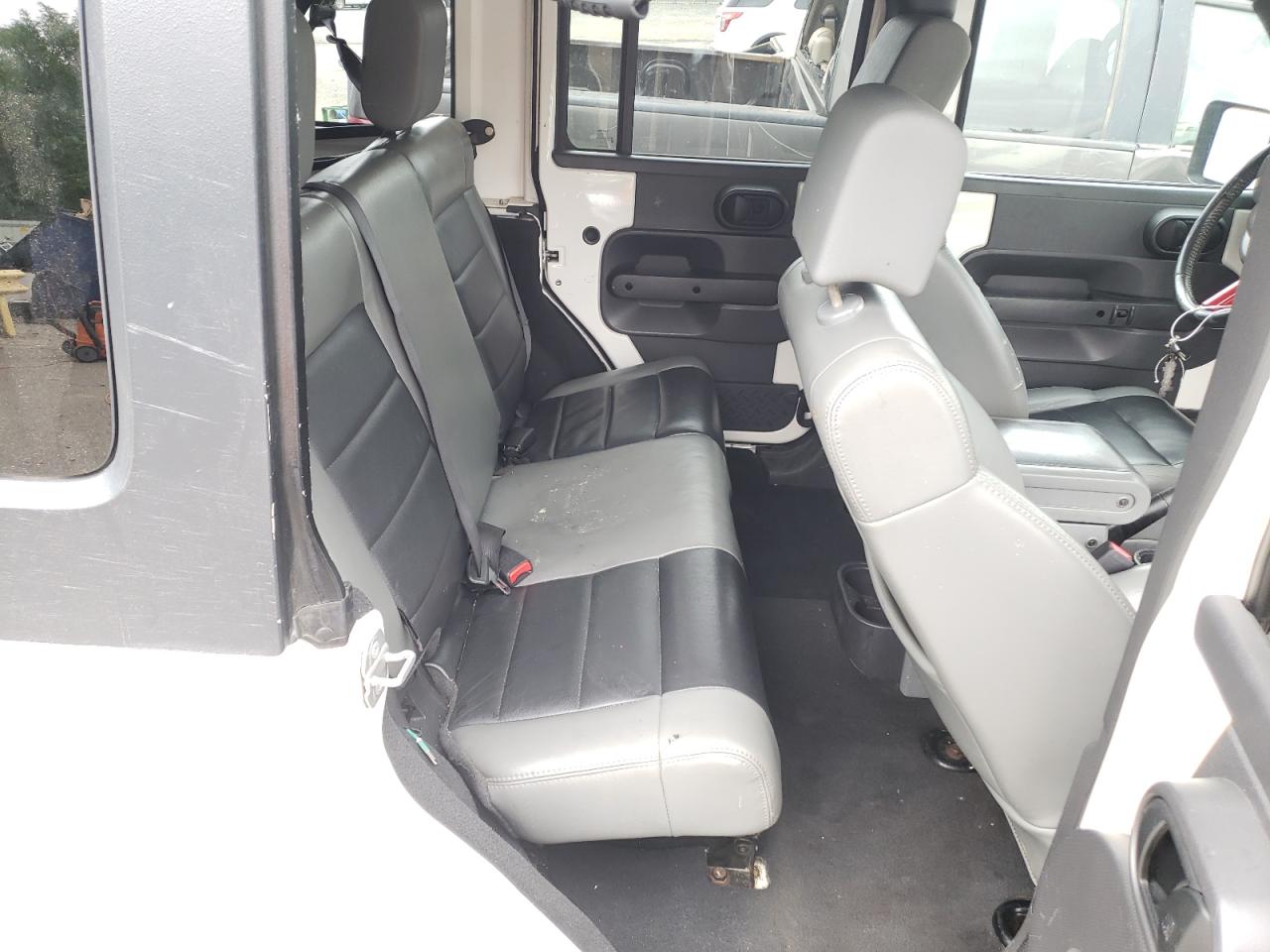 Photo 6 from auction – 2010 JEEP WRANGLER U with VIN 1J4BA5H12AL144885