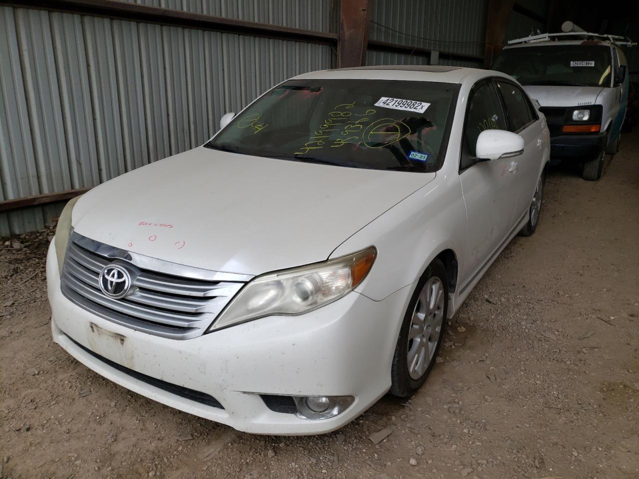 Photo 2 from auction – 2011 TOYOTA AVALON BAS with VIN 4T1BK3DB0BU439366